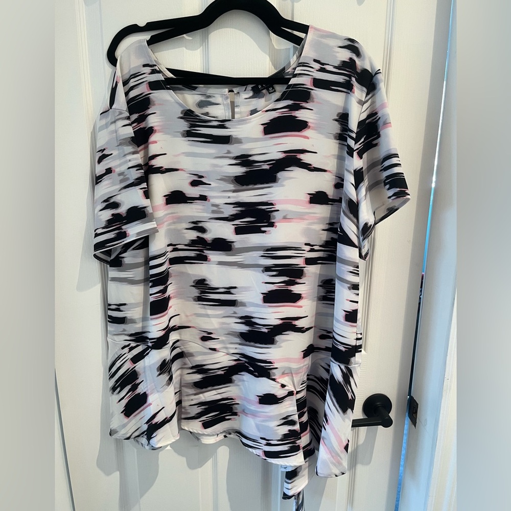 Rebel by Rebel Wilson blouse top